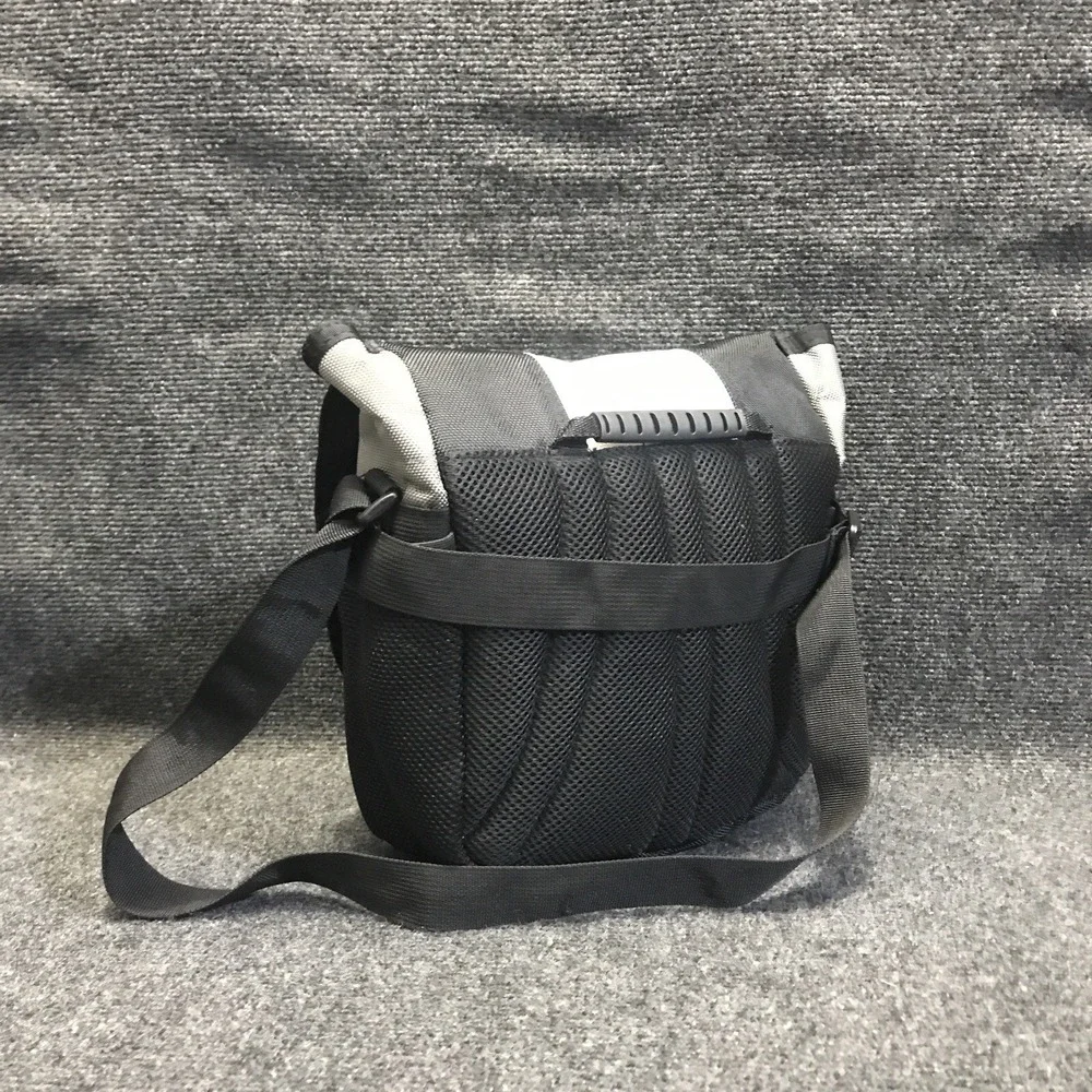 Nintendo Wii Black & White Game System Controller Console Messenger Carry Bag
